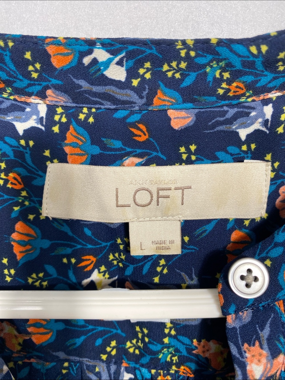 LOFT Navy Floral Sleeveless Blouse Forest scene fox & bunnies size large - Picture 4 of 10